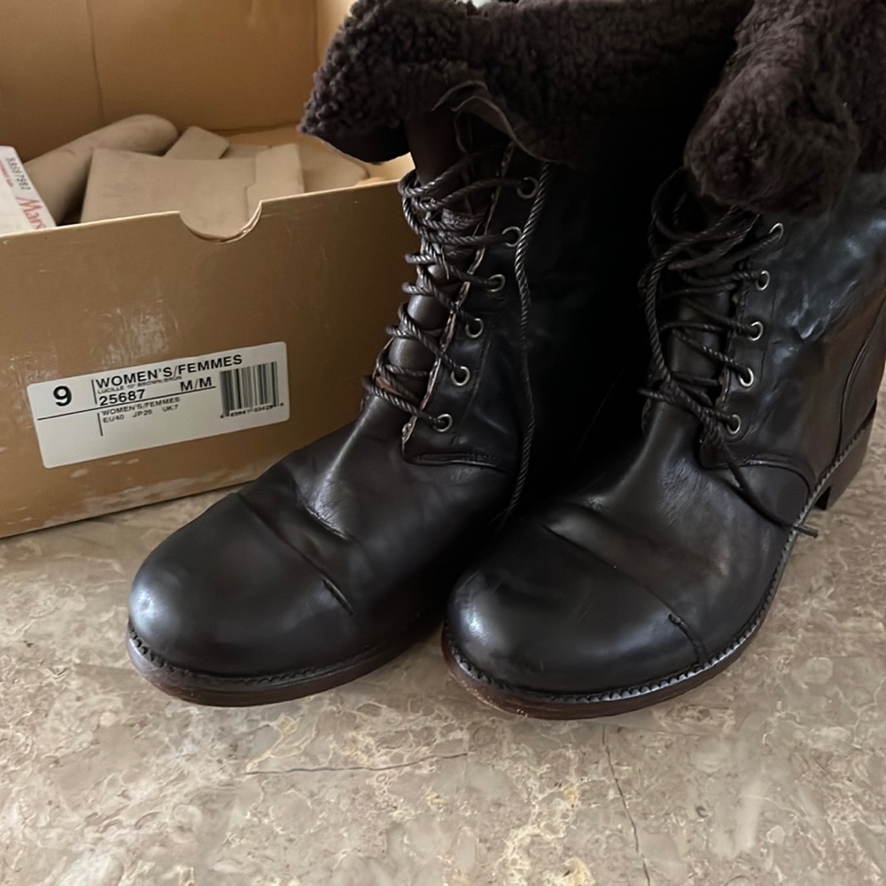 Brown timberland boot